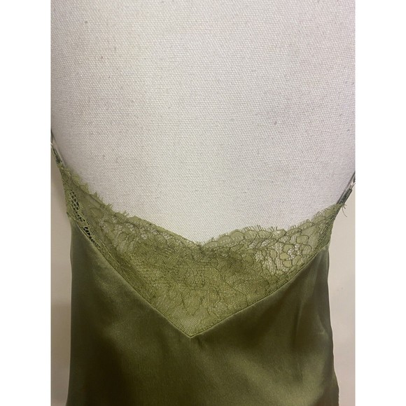 Cabi NYC Clari 100% Silk Charmeuse Cami Camisole Top Oregano Army Green S $187 - Picture 7 of 13